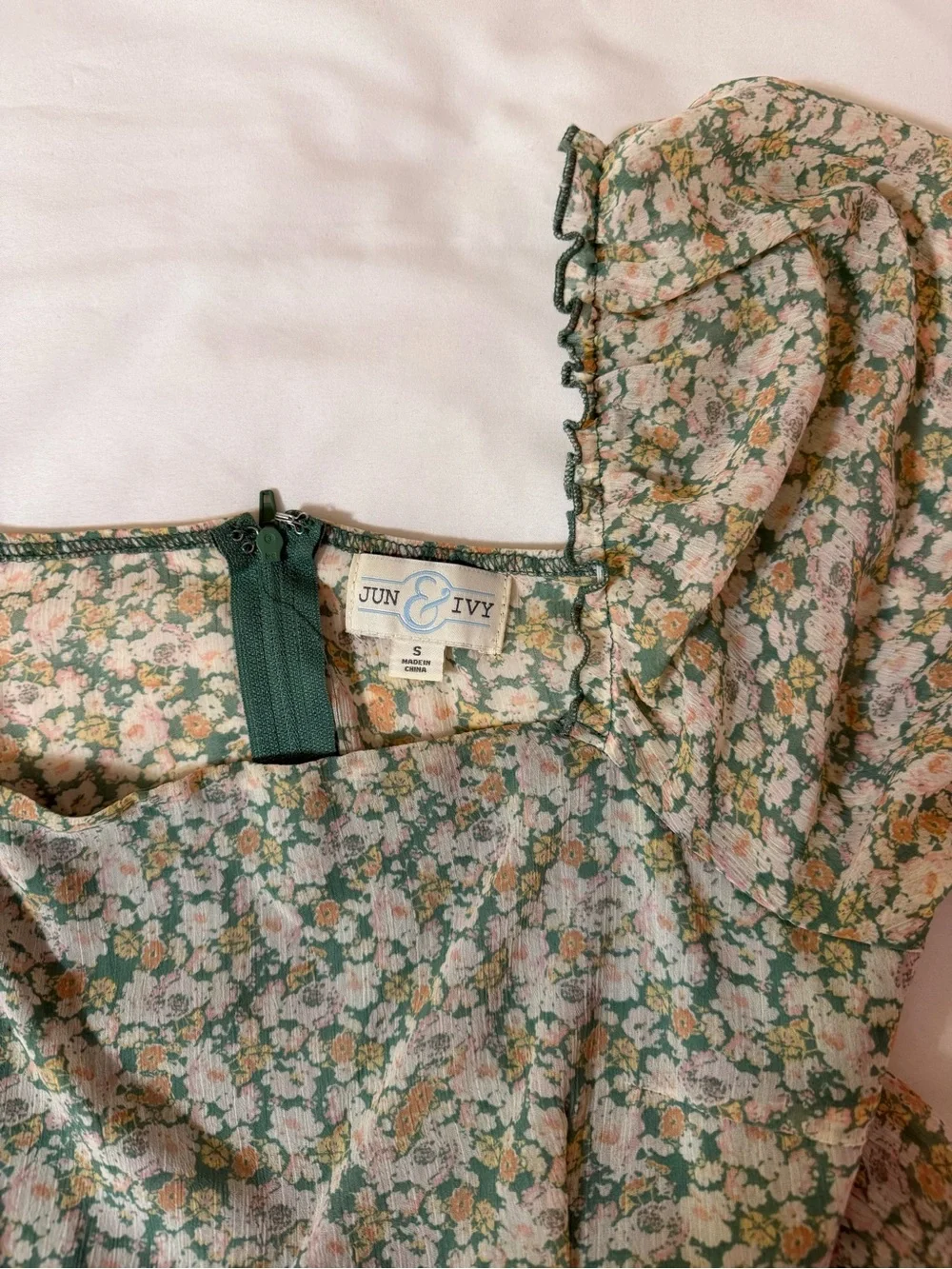 Women's Floral Tiered Green Dress with Puff Sleeves